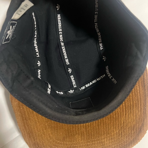 Adidas Black and Tan 5-Panel Strapback Hat - Picture 3 of 3